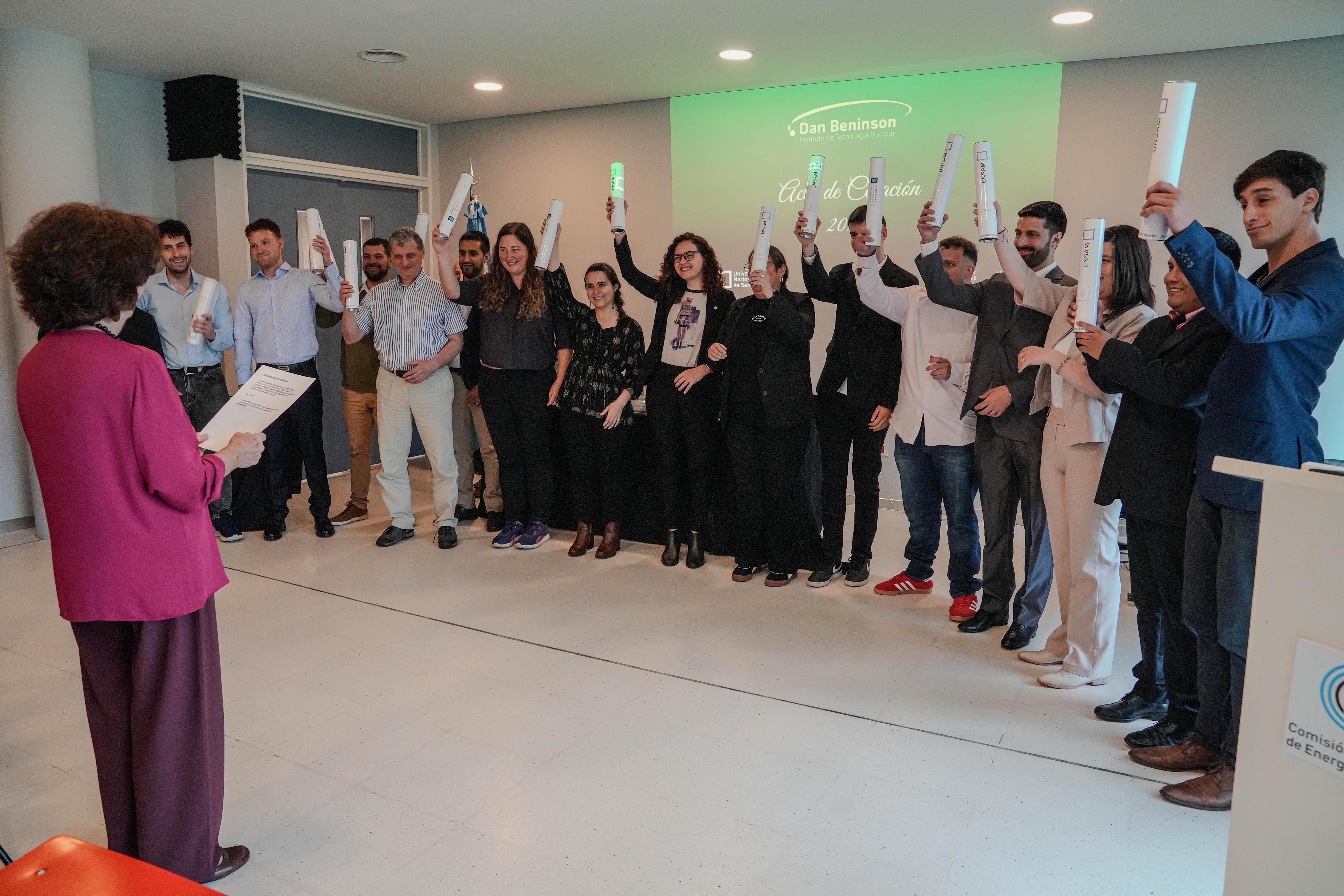 Acto de Colación 2025: nuevos profesionales nucleares egresan del Instituto Dan Beninson